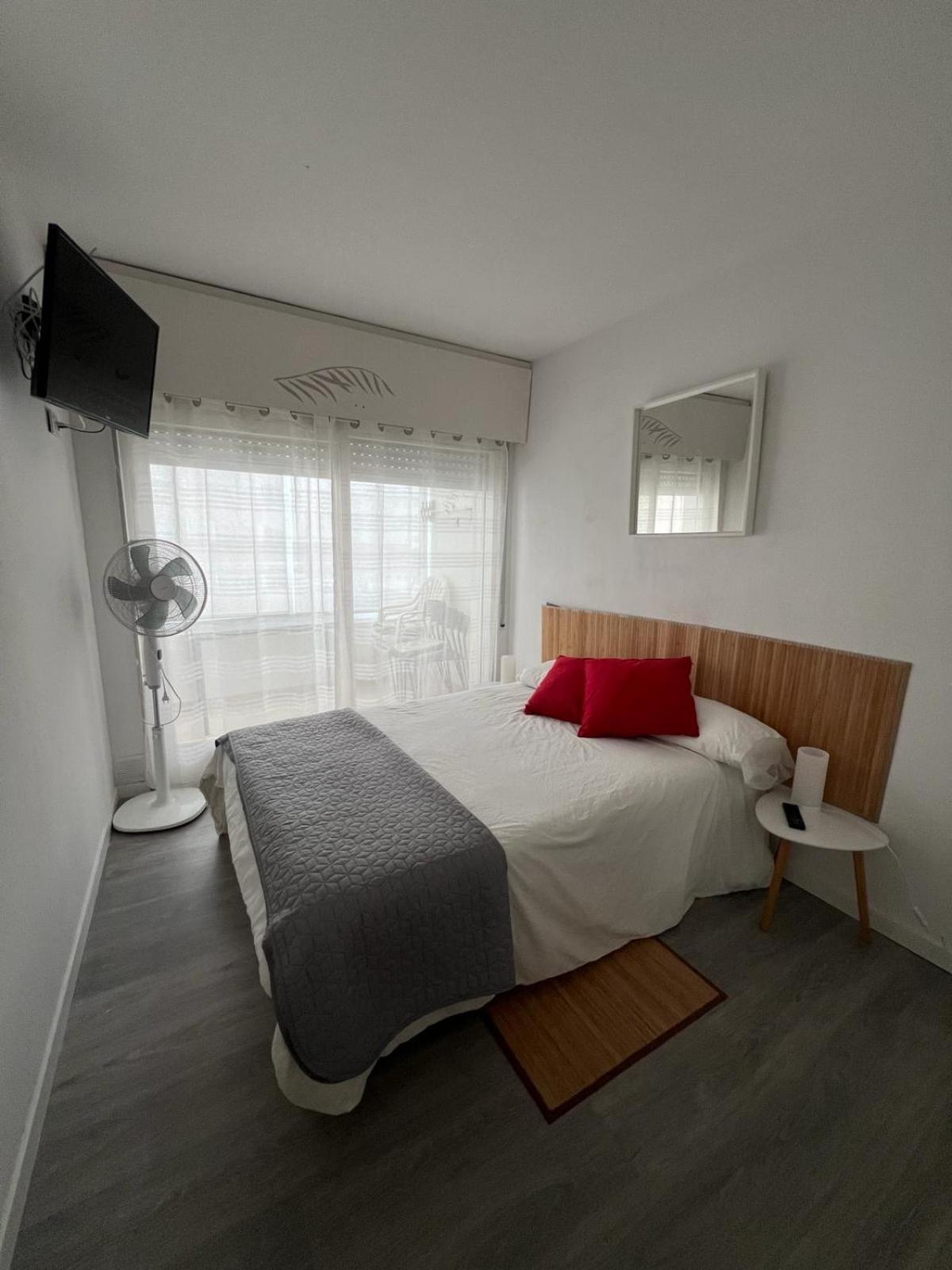 Apartamiento Vista Al Mar - Center En Appartement