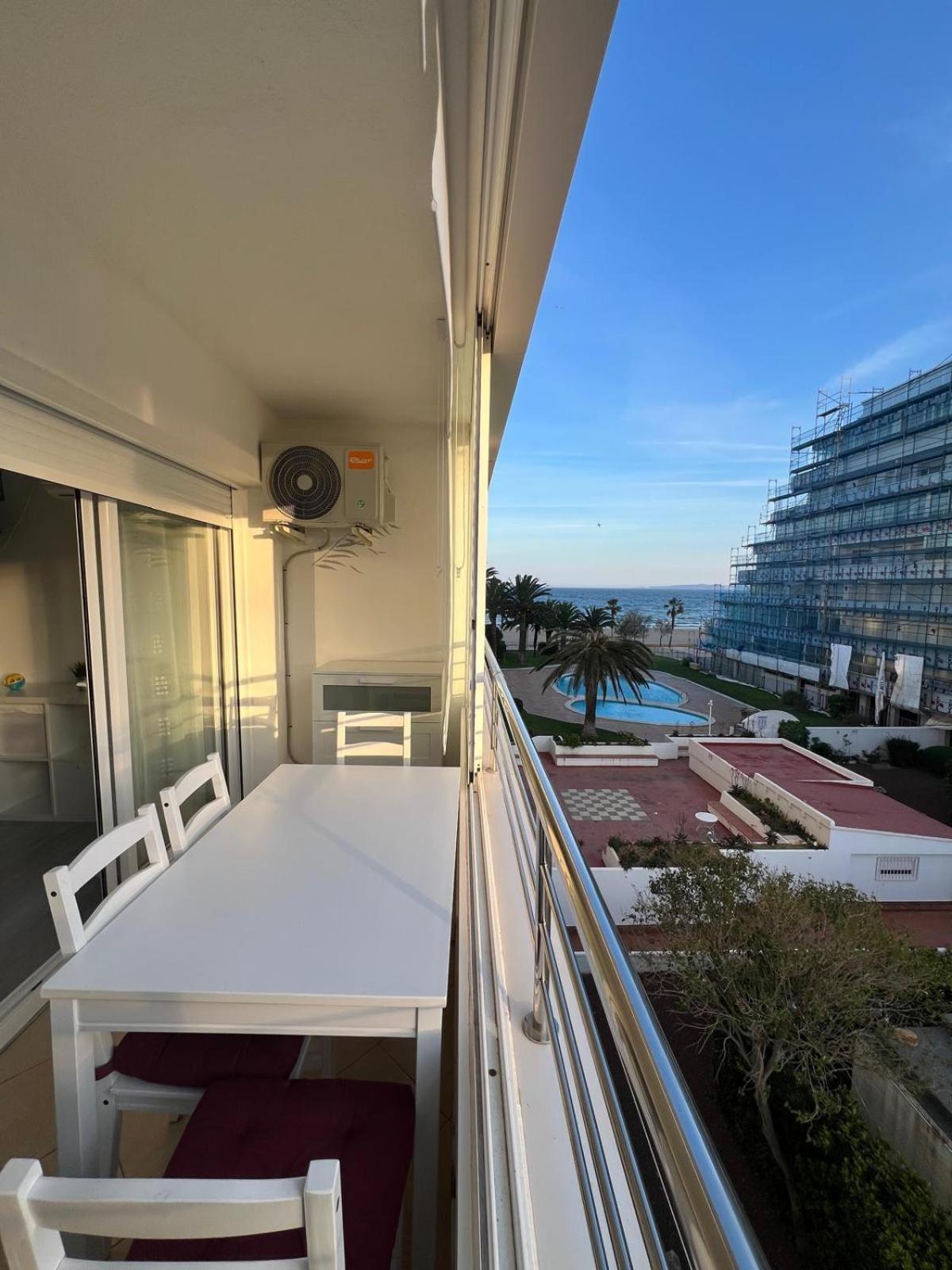 Apartamiento Vista Al Mar - Center En Apartment