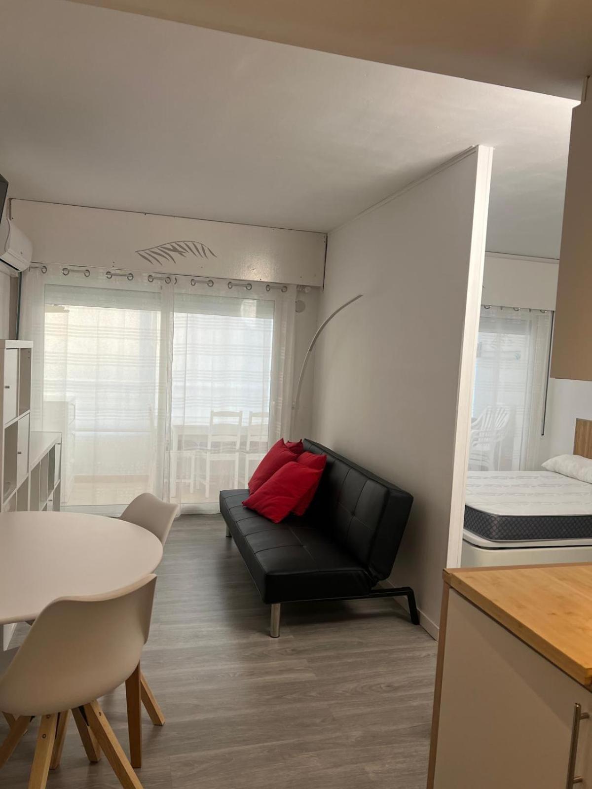Apartamiento Vista Al Mar - Center En Apartment